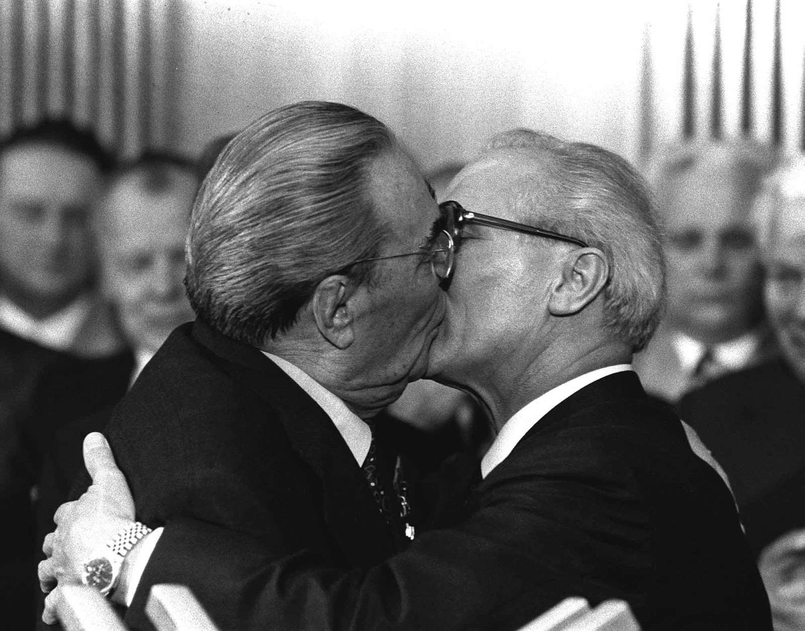 The Socialist Fraternal Kiss, “The Kiss”, 1979.