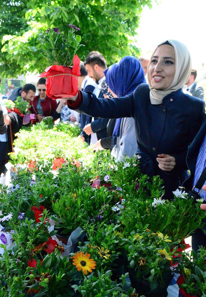 32314068_840878469429211_4051631160726388736_n